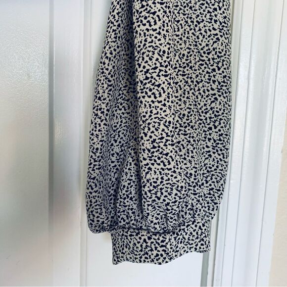 Sienna Sky Leopard Print Satin/Silk Cropped Blouse | Size: L - Picture 5 of 8